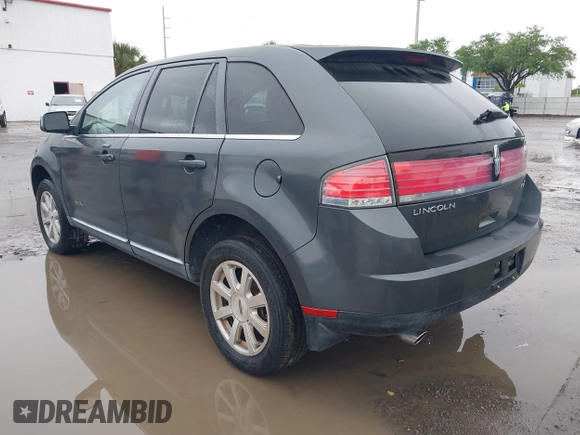 2007 Lincoln MKX with VIN 2LMDU68C07BJ23426, listed as a IAAI auction lot 41992268 with 182,856 mi miles. Bid and sale history available at carsss.com. Image 3.