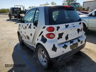 2013 Smart fortwo Pure z VIN WMEEJ3BA5DK694853, wystawiony jako Copart lot #74003734 z przebiegiem 27 720 mil mil oraz Szkoda całkowita • Salvage title. Historia ofert i sprzedaży dostępna na DreamBid. Obrazek 2.