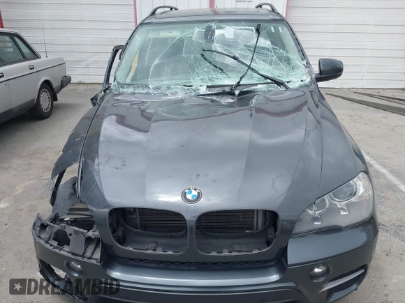 2013 BMW X5 xDrive35i z VIN 5UXZV4C57D0E04976, wystawiony jako IAAI lot #42111435 z przebiegiem 160 226 mil mil oraz . Historia ofert i sprzedaży dostępna na DreamBid. Obrazek 11.