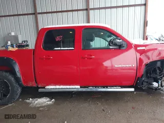 2008 GMC Sierra 1500 Work Truck with VIN 2GTEK133381205291, listed as a IAAI auction lot 41296948 with 266,704 mi miles. Bid and sale history available at carsss.com. Image 13.