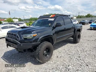 2019 Toyota Tacoma SR z VIN 3TMCZ5AN0KM220264, wystawiony jako Copart lot #58575105 z przebiegiem 111 895 mil mil oraz Szkoda całkowita • Salvage title. Historia ofert i sprzedaży dostępna na DreamBid. Obrazek 1.