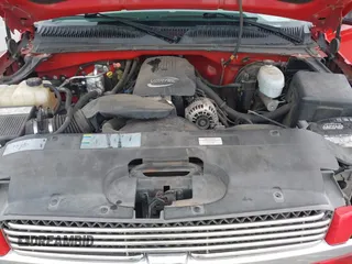 2004 Chevrolet Silverado 1500 Work Truck with VIN 2GCEC19T441162305, listed as a IAAI auction lot 42044275 with 154,971 mi miles. Bid and sale history available at carsss.com. Image 10.