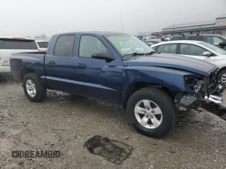 2007 Dodge Dakota SLT with VIN 1D7HE48K27S121781, listed as a Copart auction lot 43204335 with 157,654 mi miles and Salvage Title. Bid and sale history available at DreamBid. Image 4.