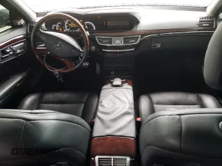 2011 Mercedes-Benz S 550 with VIN WDDNG7BB3BA405605, listed as a Copart auction lot 51168365 with 109,428 mi miles and Salvage Title. Bid and sale history available at DreamBid. Image 8.