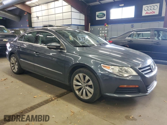 2012 Volkswagen CC Sport with VIN WVWNN7AN6CE514257, listed as a Copart auction lot 81812204 with 140,752 mi miles and Clean Title. Bid and sale history available at carsss.com. Image 4.