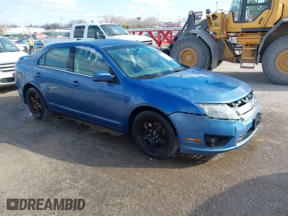 2010 Ford Fusion SE with VIN 3FAHP0HG5AR275077, listed as a IAAI auction lot 41754390 with 211,181 mi miles. Bid and sale history available at carsss.com. Image 1.