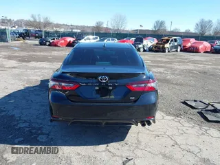2022 Toyota Camry SE with VIN 4T1G11AK4NU690607, listed as a IAAI auction lot 41837156 with 10,924 mi miles. Bid and sale history available at carsss.com. Image 16.