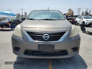 2012 Nissan Versa SV z VIN 3N1CN7AP7CL813302, wystawiony jako Copart lot #59006225 z przebiegiem 156 632 mil mil oraz Szkoda całkowita • Salvage title. Historia ofert i sprzedaży dostępna na DreamBid. Obrazek 5.
