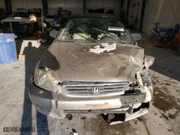 2000 Honda Civic LX with VIN 1HGEJ6672YL060576, listed as a Copart auction lot 45104535 with 130,942 mi miles and Salvage Title. Bid and sale history available at carsss.com. Image 5.