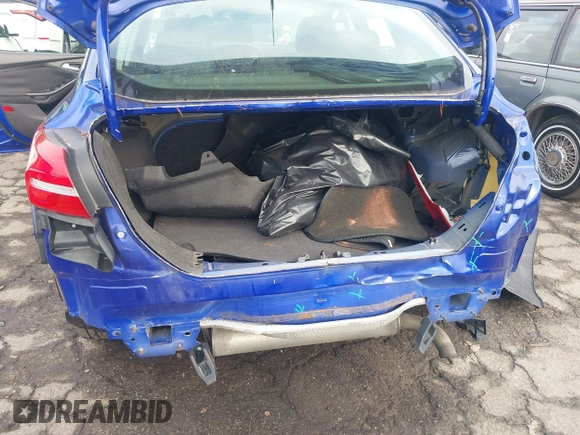 2015 Ford Focus SE с VIN 1FADP3F24FL343141, выставлен на аукционе IAAI как лот 40682062 с пробегом 118 855 миль миль и . История ставок и продаж доступна на DreamBid. Изображение 6.