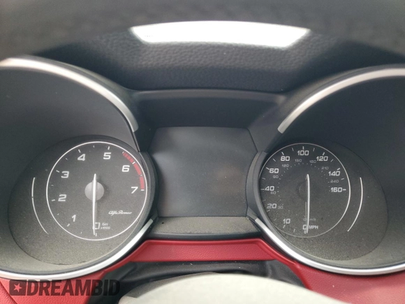 2019 Alfa Romeo Stelvio z VIN ZASPAJAN0K7C71850, wystawiony jako Copart lot #54234205 z przebiegiem Nie podano mil oraz Szkoda całkowita • Salvage title. Historia ofert i sprzedaży dostępna na DreamBid. Obrazek 9.