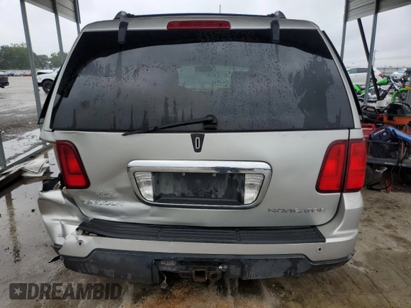 2005 Lincoln Navigator Luxury with VIN 5LMFU27545LJ15856, listed as a Copart auction lot 70311514 with 156,710 mi miles and Salvage Title. Bid and sale history available at carsss.com. Image 6.