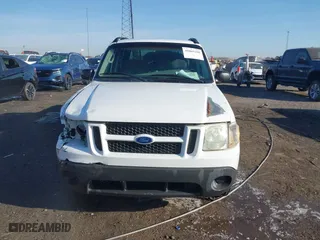 2004 Ford Explorer Sport Trac XLS with VIN 1FMZU67K04UC22800, listed as a IAAI auction lot 41869208 with 157,711 mi miles. Bid and sale history available at carsss.com. Image 12.