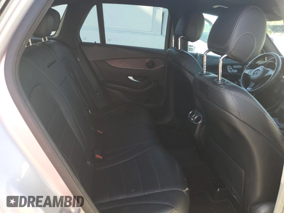 2018 Mercedes-Benz GLC 300 z VIN WDC0G4JB4JV037585, wystawiony jako Copart lot #51843275 z przebiegiem 132 332 mil mil oraz Szkoda całkowita • Salvage title. Historia ofert i sprzedaży dostępna na DreamBid. Obrazek 11.