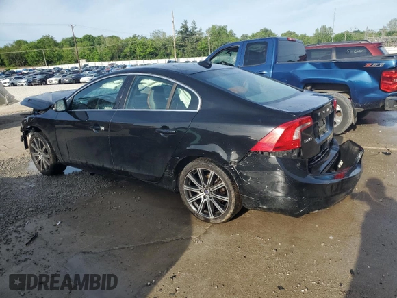 2014 Volvo S60 T5 z VIN YV1612FS3E1296106, wystawiony jako Copart lot #56178605 z przebiegiem 134 334 mil mil oraz Nie do naprawy • Non repairable. Historia ofert i sprzedaży dostępna na DreamBid. Obrazek 2.