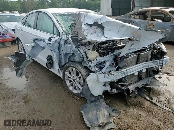 2020 Ford Fusion SE with VIN 3FA6P0H74LR128971, listed as a Copart auction lot 60815995 with Not provided miles and Salvage title. Bid and sale history available at DreamBid. Image 13.