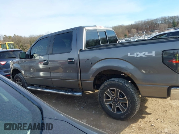 2011 Ford F-150 XLT with VIN 1FTFW1ET7BFC47792, listed as a IAAI auction lot 41765574 with 174,001 mi miles. Bid and sale history available at carsss.com. Image 14.