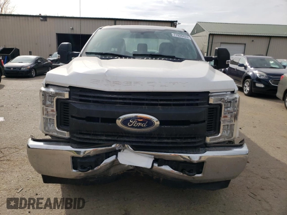 2017 Ford F-250 XLT z VIN 1FT7X2A60HEF21937, wystawiony jako Copart lot #77828424 z przebiegiem 98 679 mil mil oraz Szkoda całkowita • Salvage title. Historia ofert i sprzedaży dostępna na DreamBid. Obrazek 5.