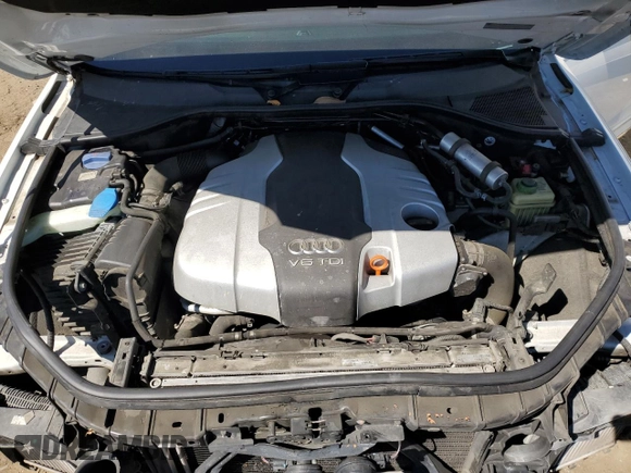 2013 Audi Q7 Premium Plus with VIN WA1LMBFE3DD015021, listed as a Copart auction lot 66894464 with 153,741 mi miles and Salvage title. Bid and sale history available at DreamBid. Image 12.