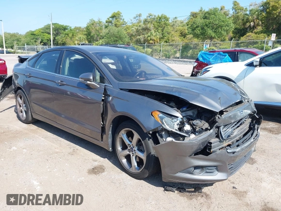 2013 Ford Fusion SE with VIN 3FA6P0H74DR338049, listed as a IAAI auction lot 42090944 with 139,645 mi miles. Bid and sale history available at carsss.com. Image 1.