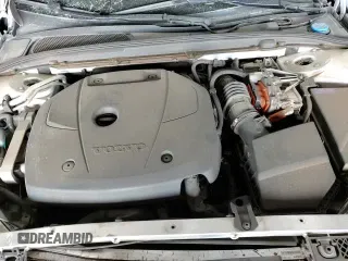 2019 Volvo S60 R-Design with VIN 7JRBR0FM2KG014356, listed as a Copart auction lot 68037475 with 62,226 mi miles and Salvage title. Bid and sale history available at DreamBid. Image 13.