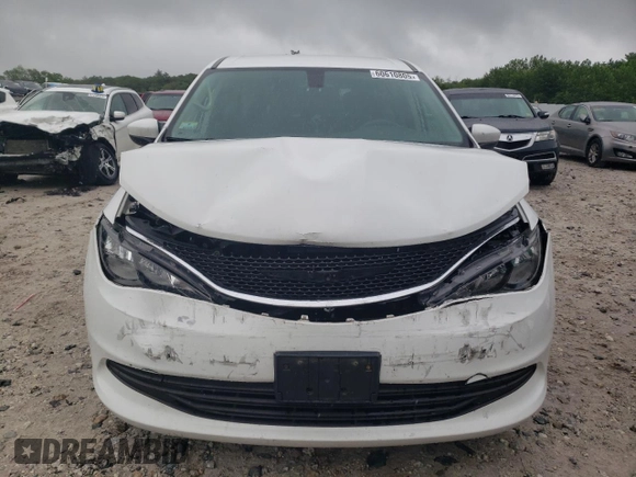 2017 Chrysler Pacifica Touring with VIN 2C4RC1DG8HR514367, listed as a Copart auction lot 60610805 with 168,796 mi miles and Non repairable. Bid and sale history available at DreamBid. Image 5.