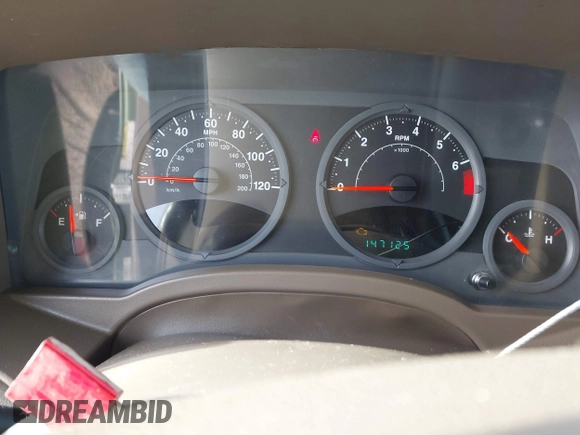 2007 Jeep Compass Sport with VIN 1J8FF47W77D199182, listed as a IAAI auction lot 41818377 with 147,125 mi miles. Bid and sale history available at carsss.com. Image 7.