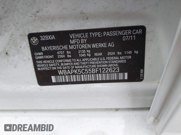 2011 BMW 3 Series 328i xDrive with VIN WBAPK5C55BF122623, listed as a IAAI auction lot 41868600 with 105,948 mi miles. Bid and sale history available at carsss.com. Image 9.
