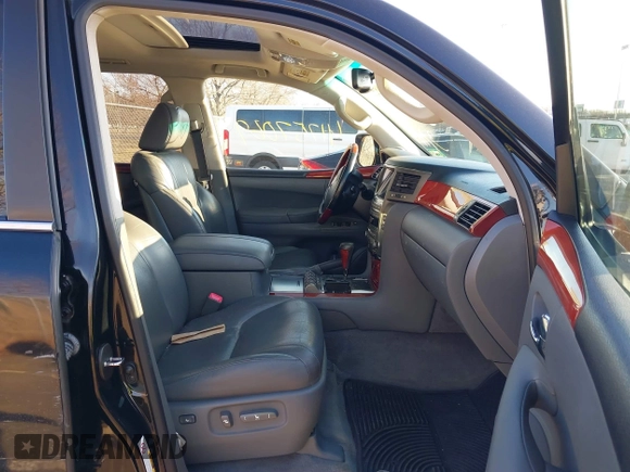 2009 Lexus LX 570 with VIN JTJHY00W094032465, listed as a IAAI auction lot 41757069 with 395,307 mi miles and . Bid and sale history available at carsss.com. Image 5.