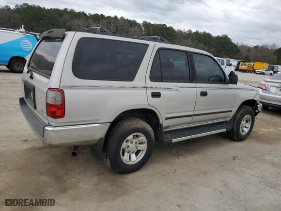 2000 Toyota 4Runner with VIN JT3GM84R8Y0055256, listed as a Copart auction lot 47456935 with 284,211 mi miles and Clean Title. Bid and sale history available at carsss.com. Image 3.