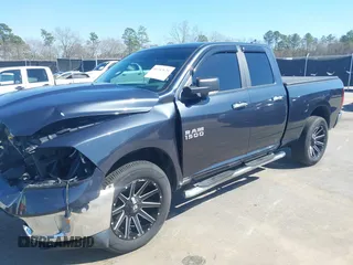 2018 Ram 1500 Big Horn z VIN 1C6RR7GG0JS218820, wystawiony jako IAAI lot #41747621 z przebiegiem 114 959 mil mil oraz . Historia ofert i sprzedaży dostępna na DreamBid. Obrazek 17.