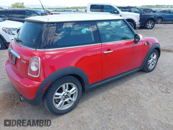 2011 MINI Hardtop with VIN WMWSU3C58BT182728, listed as a IAAI auction lot 42393337 with 142,386 mi miles and . Bid and sale history available at DreamBid. Image 4.