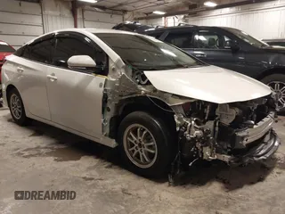 2017 Toyota Prius Plus z VIN JTDKARFP2H3042789, wystawiony jako IAAI lot #41190640 z przebiegiem 57 537 mil mil oraz . Historia ofert i sprzedaży dostępna na DreamBid. Obrazek 1.