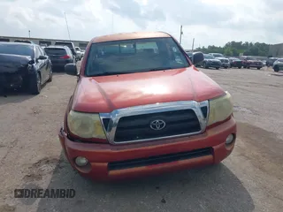 2005 Toyota Tacoma PreRunner z VIN 5TETU62N15Z003087, wystawiony jako IAAI lot #42119880 z przebiegiem 131 276 mil mil oraz . Historia ofert i sprzedaży dostępna na DreamBid. Obrazek 12.