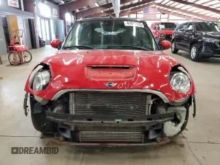 2015 MINI Convertible S z VIN WMWZP3C56FT298876, wystawiony jako Copart lot #41647375 z przebiegiem 96 038 mil mil oraz Szkoda całkowita • Salvage title. Historia ofert i sprzedaży dostępna na DreamBid. Obrazek 5.
