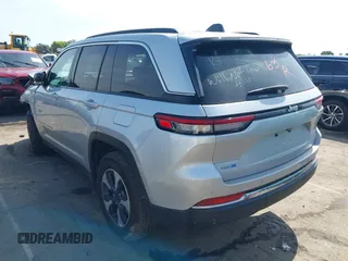 2024 Jeep Grand Cherokee с VIN 1C4RJYB6XRC171449, выставлен на аукционе IAAI как лот 42544548 с пробегом 36 103 миль миль и . История ставок и продаж доступна на DreamBid. Изображение 3.