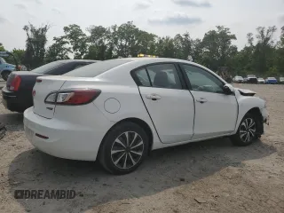 2013 Mazda 3 i Sport z VIN JM1BL1U80D1704463, wystawiony jako Copart lot #59945625 z przebiegiem 114 680 mil mil oraz Czysty tytuł • Clean title. Historia ofert i sprzedaży dostępna na DreamBid. Obrazek 3.