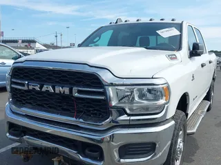 2022 Ram 2500 Tradesman with VIN 3C6UR5CL5NG222389, listed as a IAAI auction lot 38798981 with 62,755 mi miles. Bid and sale history available at carsss.com. Image 2.