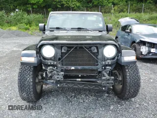 2021 Jeep Gladiator Sport S with VIN 1C6JJTAG4ML583148, listed as a Copart auction lot 59790835 with 48,623 mi miles and Salvage title. Bid and sale history available at DreamBid. Image 5.