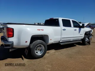 2019 Chevrolet Silverado 3500HD LTZ with VIN 1GC4KXEY4KF100539, listed as a Copart auction lot 48533115 with 117,369 mi miles and Salvage Title. Bid and sale history available at carsss.com. Image 3.