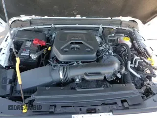 2025 Jeep Wrangler Sahara с VIN 1C4PJXEN9SW609774, выставлен на аукционе Copart как лот 87277845 с пробегом 5 016 миль миль и Списание • Salvage title. История ставок и продаж доступна на DreamBid. Изображение 14.