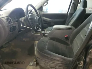 2002 Ford Explorer XLT z VIN 1FMZU73E62UC79442, wystawiony jako Copart lot #49327945 z przebiegiem 223 283 mil mil oraz Czysty tytuł • Clean title. Historia ofert i sprzedaży dostępna na DreamBid. Obrazek 7.