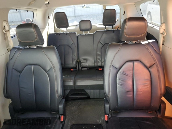 2017 Chrysler Pacifica Touring L with VIN 2C4RC1BG1HR519963, listed as a Copart auction lot 52800915 with 141,225 mi miles and Salvage Title. Bid and sale history available at DreamBid. Image 10.