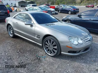 2003 Mercedes-Benz SL 500 z VIN WDBSK75F33F046608, wystawiony jako IAAI lot #41723450 z przebiegiem 160 370 mil mil oraz . Historia ofert i sprzedaży dostępna na DreamBid. Obrazek 1.
