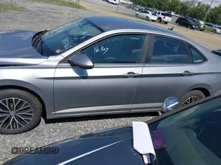 2021 Volkswagen Jetta S с VIN 3VWC57BU0MM006162, выставлен на аукционе IAAI как лот 42726664 с пробегом 109 376 миль миль и . История ставок и продаж доступна на DreamBid. Изображение 13.