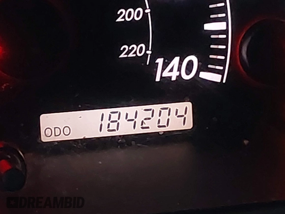 2005 Toyota Camry STD z VIN 4T1BE32K45U385259, wystawiony jako IAAI lot #42153790 z przebiegiem 184 204 mil mil oraz . Historia ofert i sprzedaży dostępna na DreamBid. Obrazek 7.