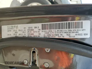 2017 Ram 1500 Lone Star z VIN 3C6RR6LT6HG738258, wystawiony jako Copart lot #55559655 z przebiegiem 106 677 mil mil oraz Szkoda całkowita • Salvage title. Historia ofert i sprzedaży dostępna na DreamBid. Obrazek 12.