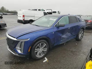 2024 Cadillac LYRIQ Luxury z VIN 1GYKPPRL2RZ109198, wystawiony jako Copart lot #84728794 z przebiegiem 5 634 mil mil oraz Szkoda całkowita • Salvage title. Historia ofert i sprzedaży dostępna na DreamBid. Obrazek 1.