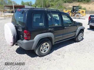 2007 Jeep Liberty Sport with VIN 1J4GL48K37W520729, listed as a IAAI auction lot 42072490 with 115,095 mi miles. Bid and sale history available at carsss.com. Image 4.