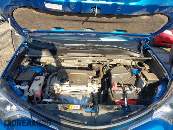 2018 Toyota RAV4 XLE with VIN JTMWFREV1JJ736877, listed as a IAAI auction lot 42072222 with 43,004 mi miles and . Bid and sale history available at carsss.com. Image 10.